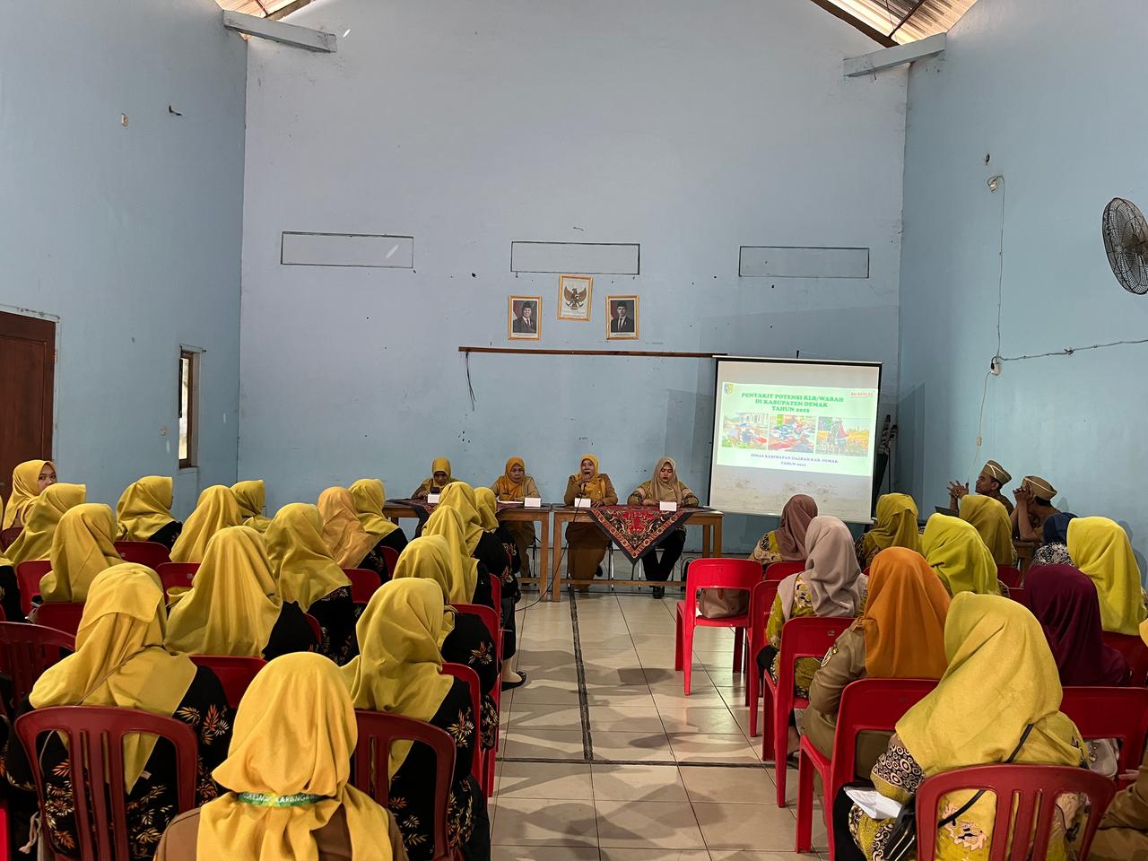 Cegah Wabah Sejak Dini, Dinkesda Demak Sosialisasikan Penyakit Potensial KLB dan PD3I kepada Kader Kesehatan