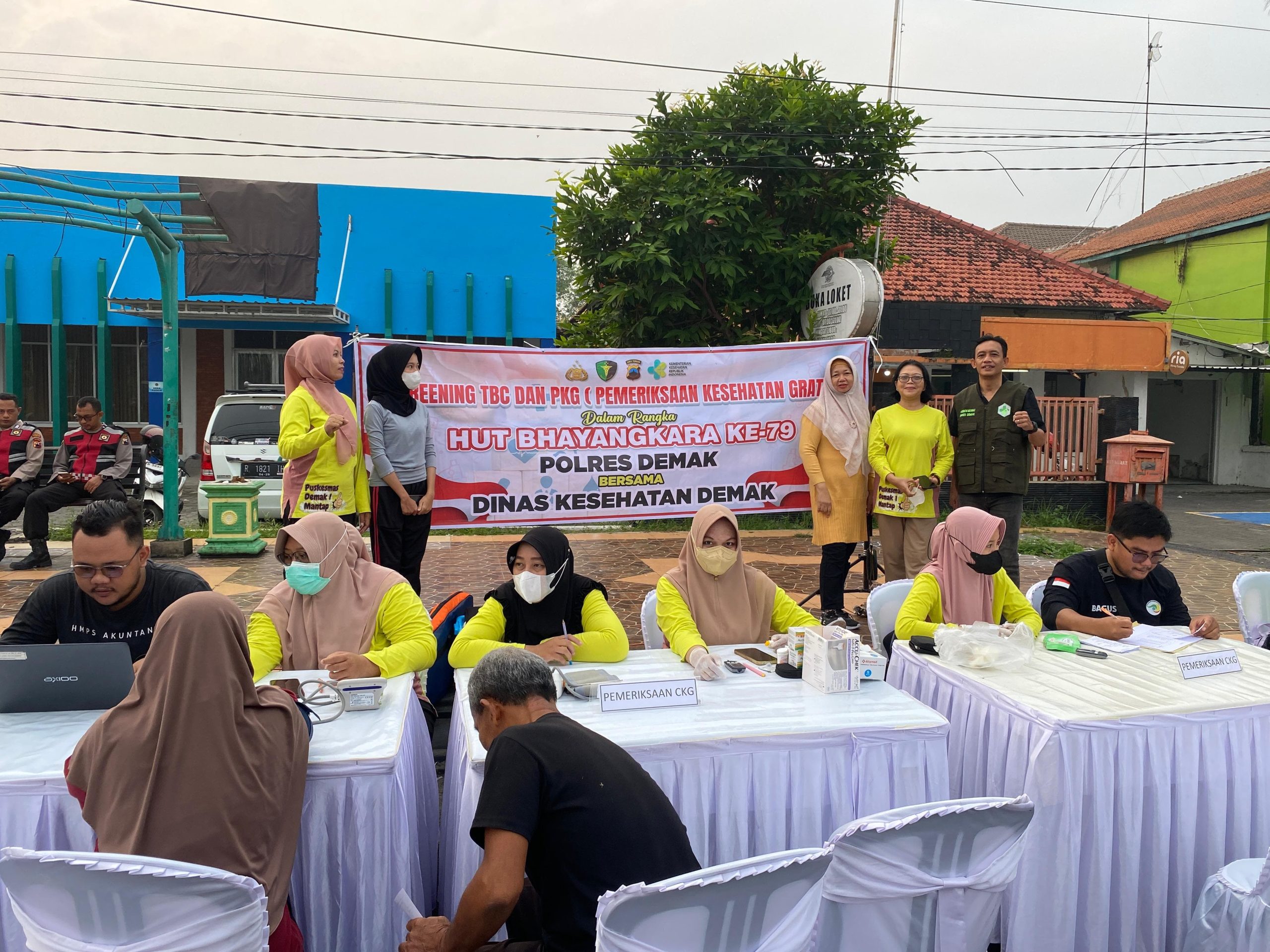 Monev Pelaksanaan Cek Kesehatan Gratis Komunitas di Alun-Alun Demak, Dorong Masyarakat Hidup Sehat