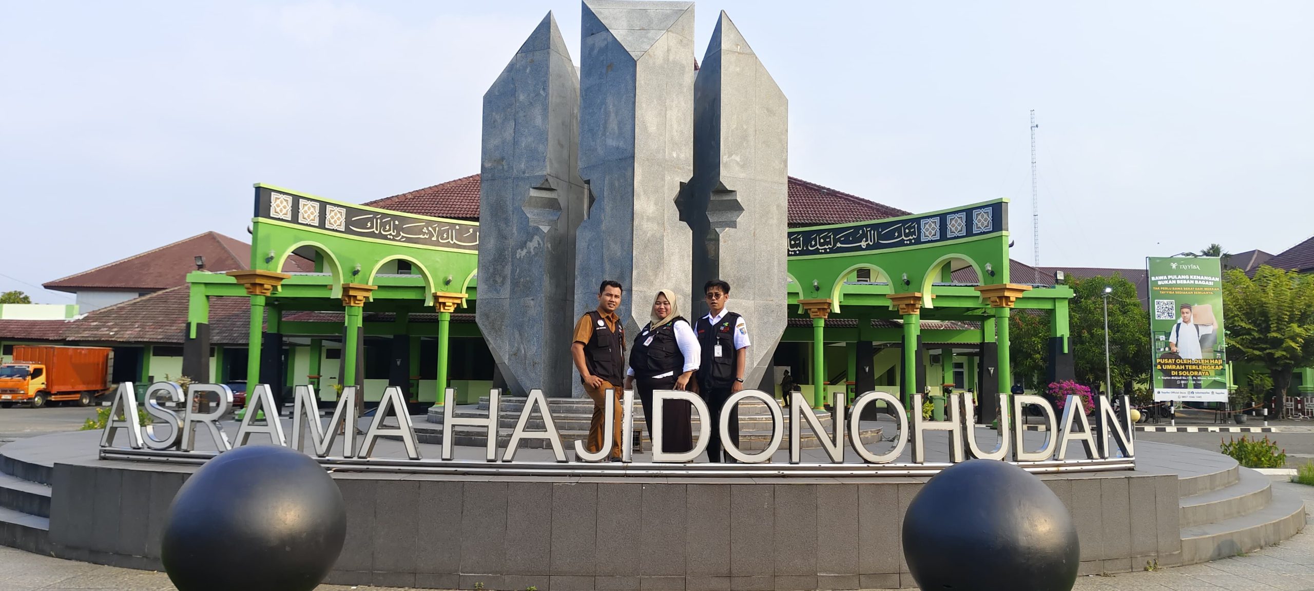 TIM P3K DINKESDA DEMAK SIAGA PENJEMPUTAN JAMAAH HAJI KLOTER 38: DUA JAMAAH DITANGANI MEDIS SELAMA PERJALANAN