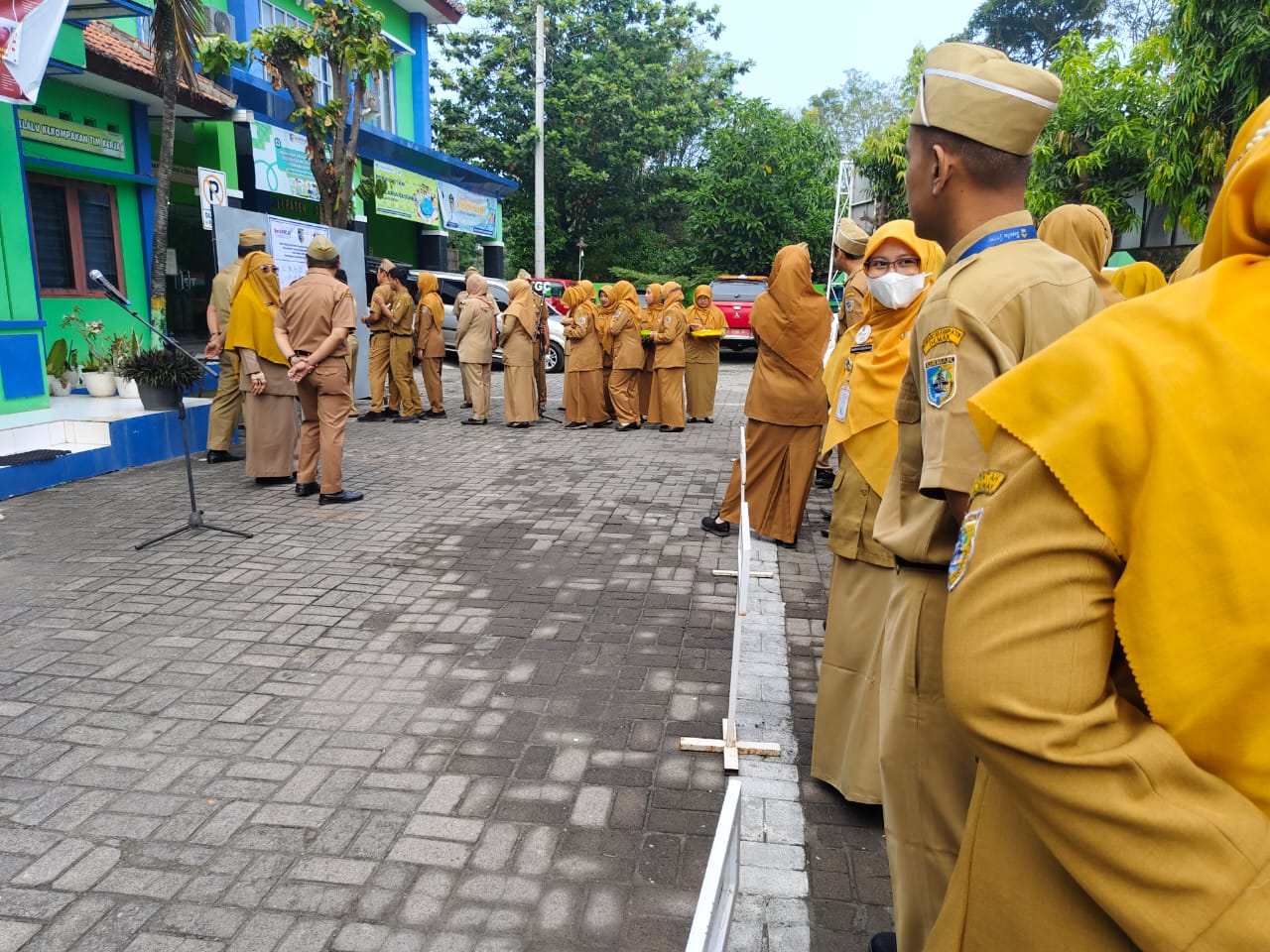 Seluruh Karyawan / Karyawati Dinas Kesehatan Daerah Kabupaten Demak Tanda Tangani Komitmen Core Values BerAKHLAK